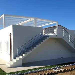 https://mediterraneo-casa-vacanze-sicilia-100-mt-dal-mare.sicilyhotelsitaly.net
